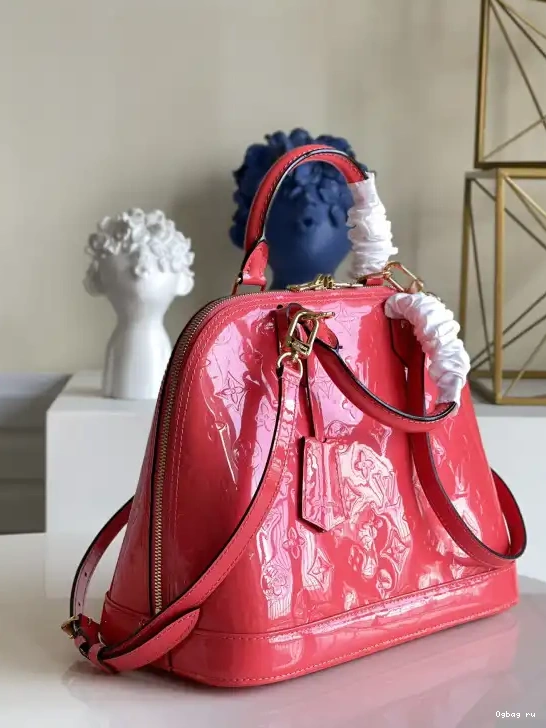 VUITTON LOUIS ALMA PM 0703